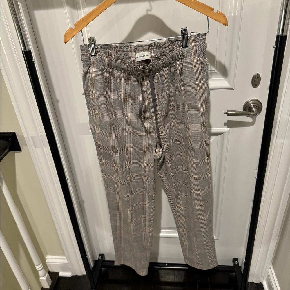 Abercrombie & Fitch | Plaid Drawstring Jogger